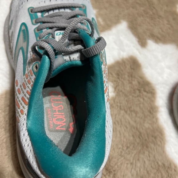 Brooks Glycerin 20 running shoes size 7.5 grey/green/orange - Picture 8 of 10